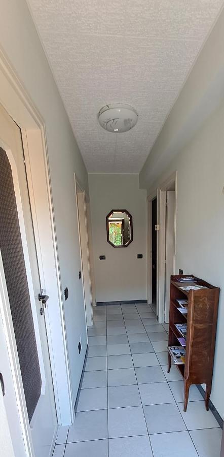 Gabbinoholidayhome Appartamento In Suggestiva Corte Como Exterior photo